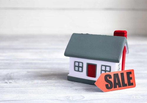 Who pays for the photographer when selling a house?