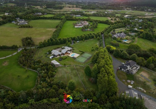 How much does it cost to become a real estate photographer?